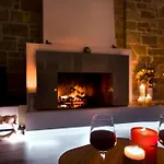 Villa Mangie - Private Pool, Sleeps 11 *