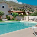 Villa Mangie - Private Pool, Sleeps 11 Hersonissos (Crete)