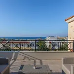 Mangie - Private Pool, Sleeps 11 *