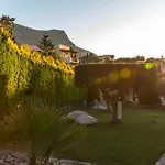 Villa Mangie - Private Pool, Sleeps 11