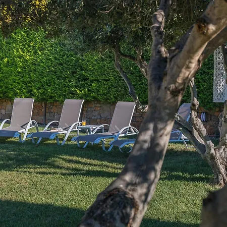 Mangie - Private Pool, Sleeps 11 Villa