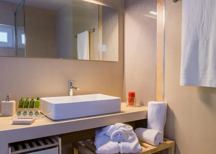 Mangie - Private Pool, Sleeps 11 Villa *