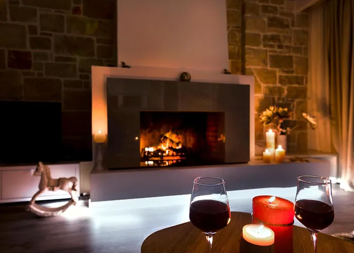 Vilă Mangie - Private Pool, Sleeps 11 *