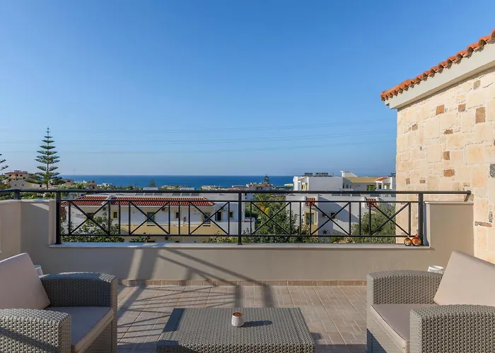 Mangie - Private Pool, Sleeps 11 *